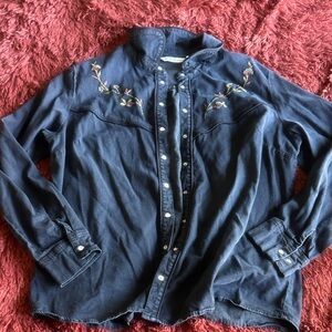 Canyon Retreat Embroidered Dark Navy Button-Up Shirt